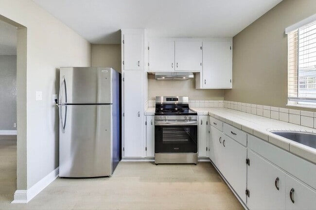 Foto del edificio - 561 S 7th St