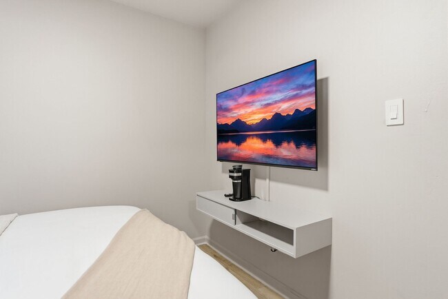Foto del edificio - 2200 Mountain Mist Ct