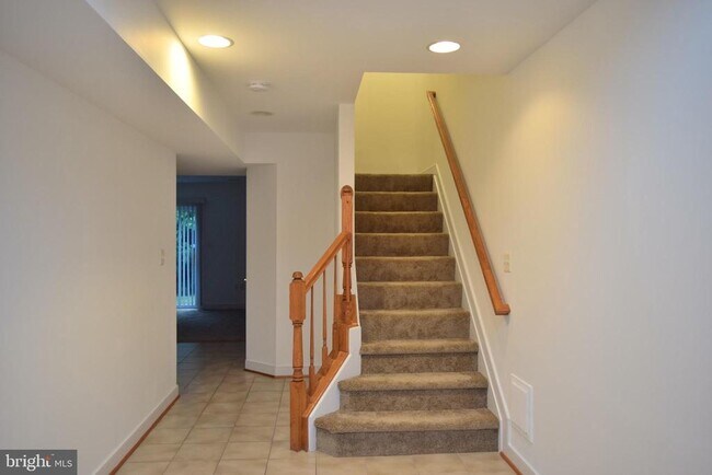 Building Photo - 15435 Binder Ct