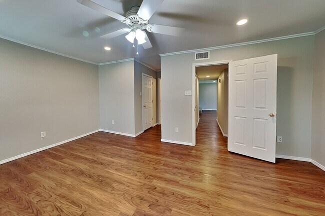Foto del edificio - 3100 Fairgate Dr