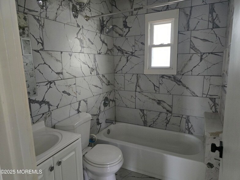 Building Photo - 297 Cambourne Dr
