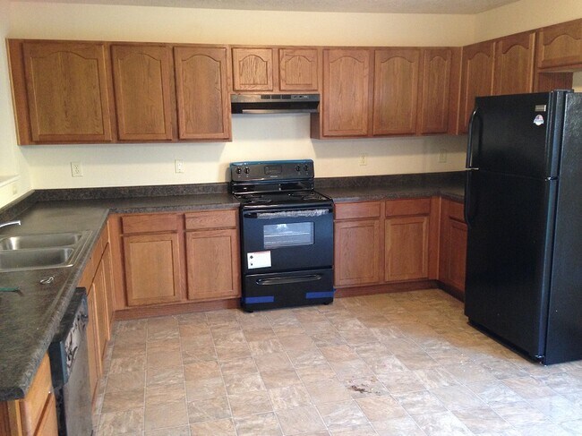 Building Photo - 2317 Lonan Ct
