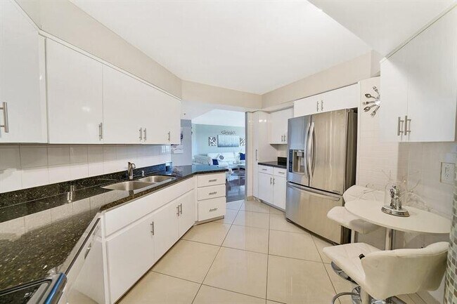 Building Photo - 300 Three Islands Boulevard, Hallandale Be...