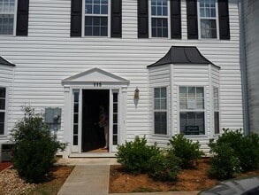Building Photo - 115 Benfield Cir SE
