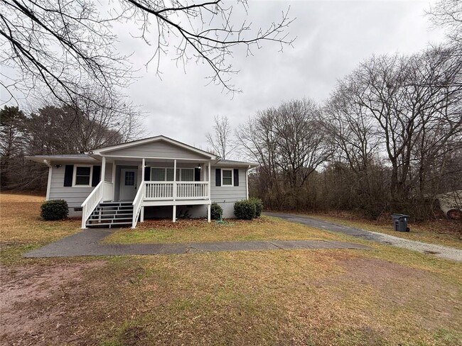 Building Photo - 3218 Macedonia Rd