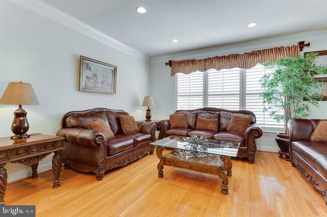 Foto del edificio - 2149 Red Vine Dr