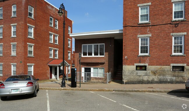 Foto del edificio - 63-79 Stark St