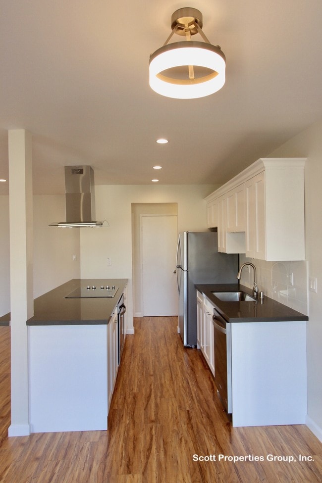 11835 Dorothy St Unit 2 Los Angeles Ca 90049 Apartment For Rent Building Photo 11835 Dorothy St