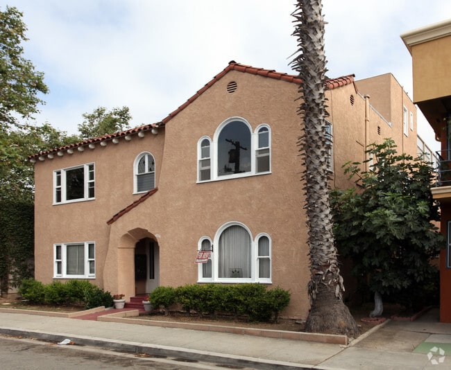 Bay View Heights Houses for Rent with a Garage Long Beach, CA 6