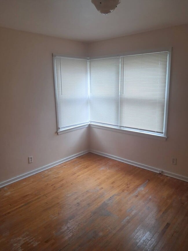 Building Photo - 4271 N 49th St