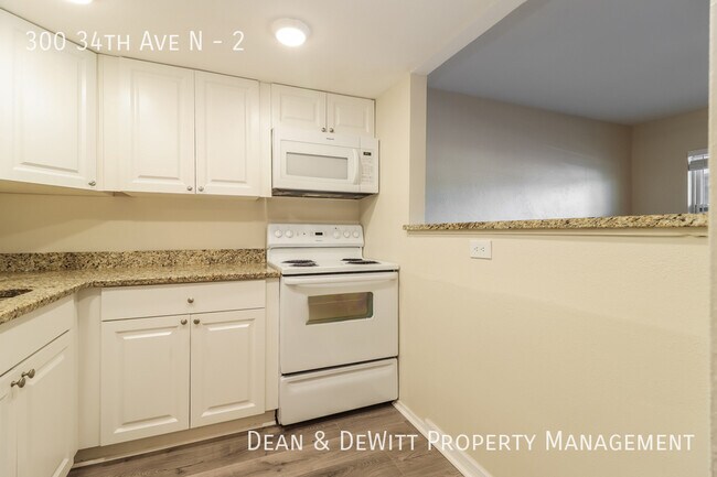 Building Photo - 300 34th Ave N