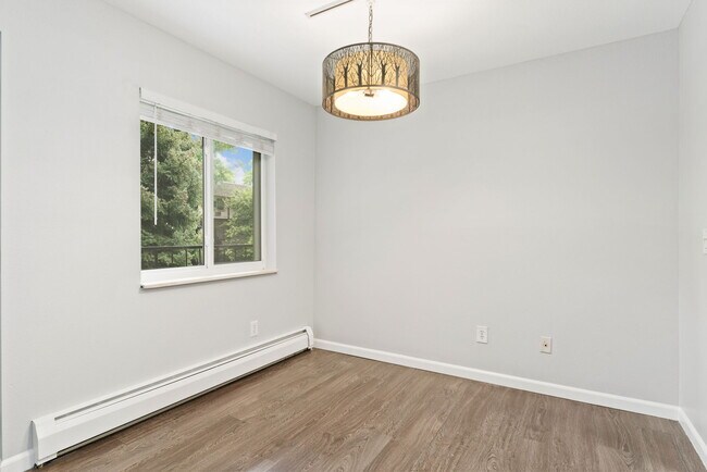 Foto del edificio - 5770 E Warren Ave