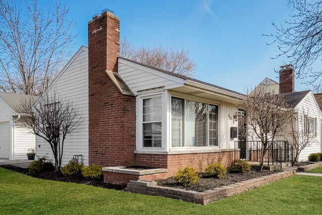 Foto del edificio - 2888 Dover Rd