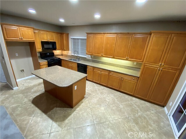 Foto del edificio - 27520 Shellie Way