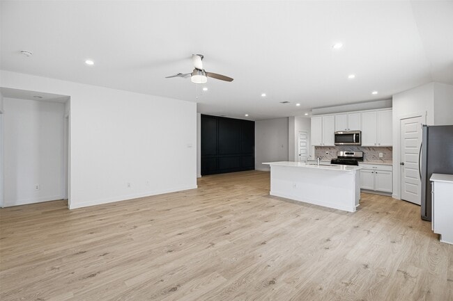 Building Photo - 31814 Hallington Hl Ln