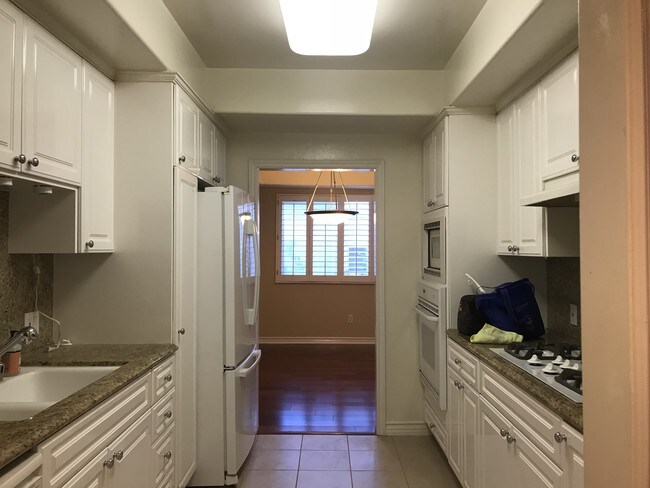 Foto del edificio - 11848 Goshen Ave