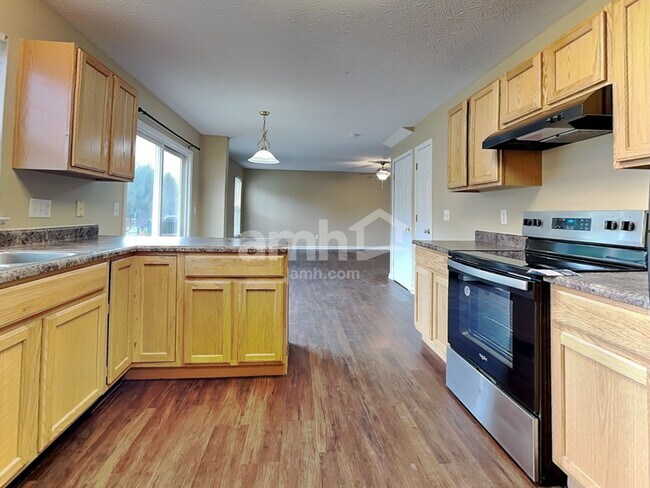 Foto del edificio - 15 Woodsong Ct
