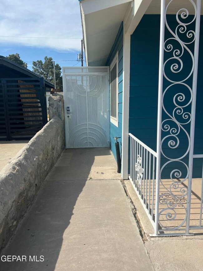 Foto del edificio - 3115 Hamilton Ave