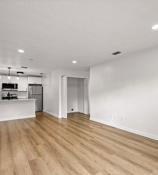 Foto del edificio - 5305 SE 28th Ln