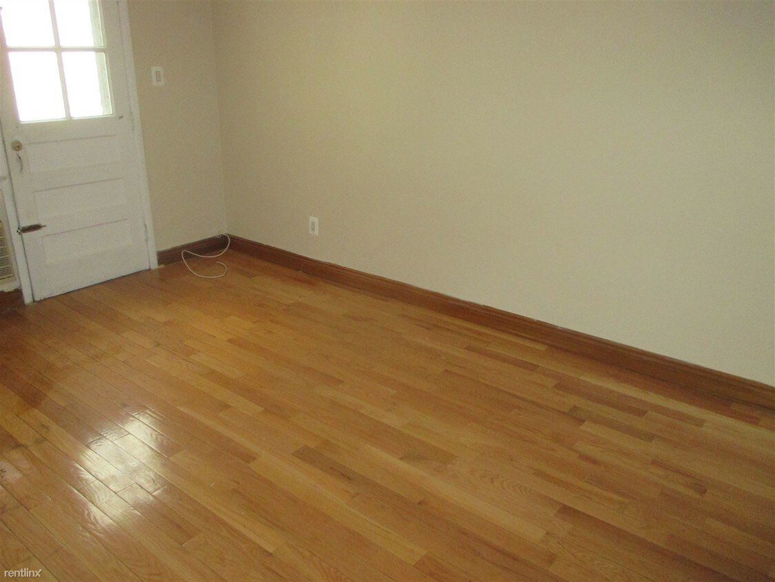 Primary Photo - 2 br, 1 bath Apartment - 8640 21st Ave
