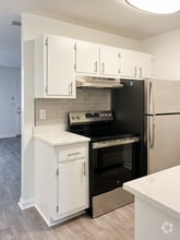 Building Photo - Park Avenue Villas