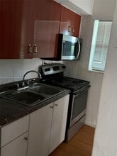 Building Photo - 2247 Simms St