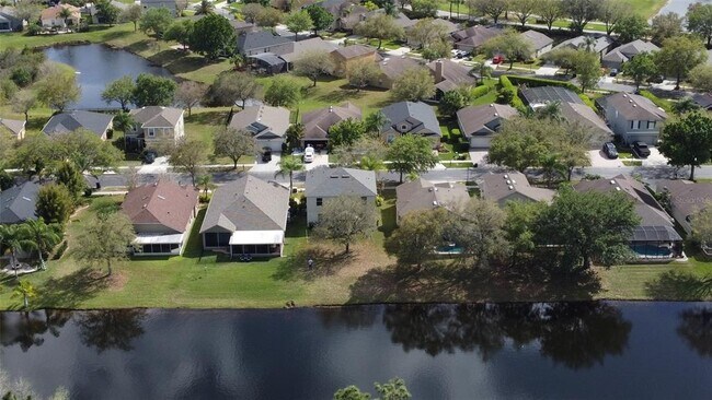 Foto del edificio - 2264 Hillshire Dr