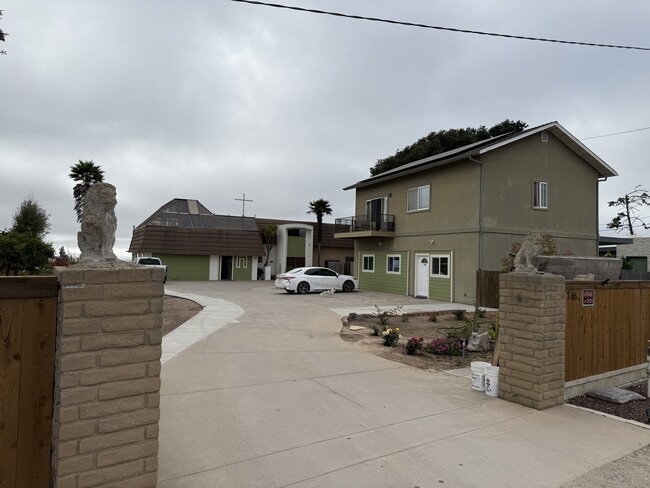 Building Photo - 744 Hermosa Vista Way