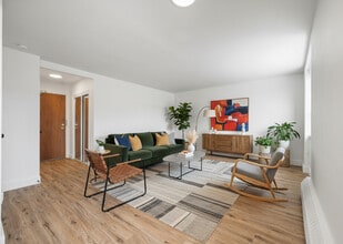 Building Photo - 1017 Woodbine