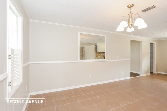 Building Photo - 8481 Thims Ave