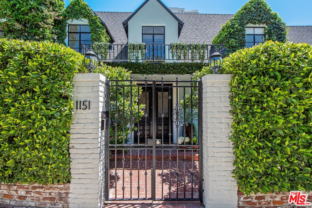 Foto principal - 1151 Sunset Vale Ave.