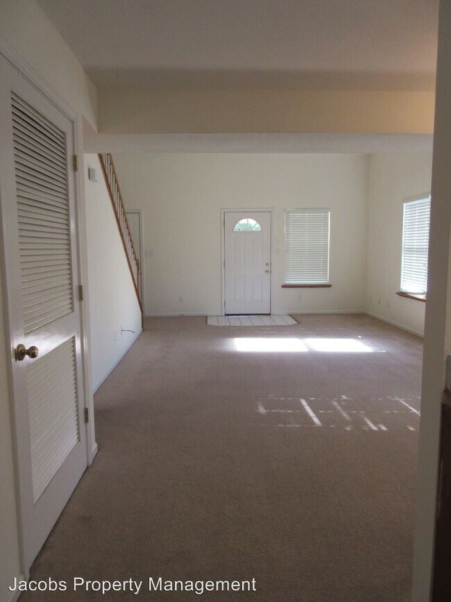Foto del edificio - 1720-1722 Juniper Dr
