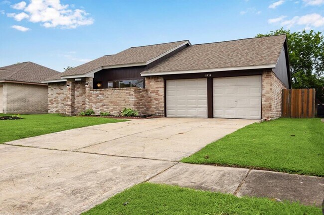 Building Photo - 8434 Bird Run Dr