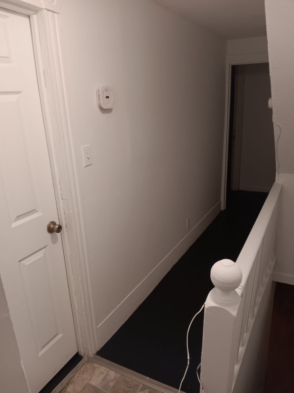 Building Photo - 123 N 1st St