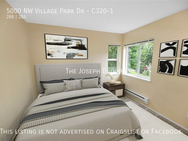 Building Photo - Top floor condo in the highly desirable Vi...