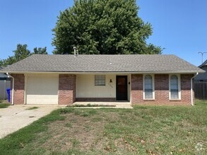 Building Photo - 1309 Abbey Dr