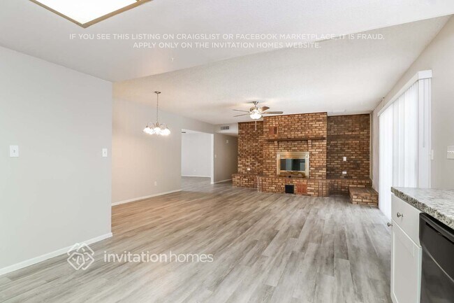 Foto del edificio - 5148 W Laurie Ln