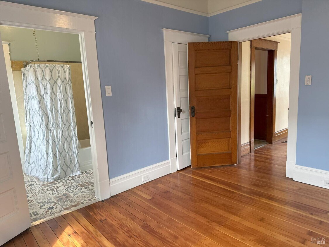 Primary Photo - 463 Sonoma Ave