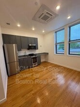 Building Photo - 64 Market St