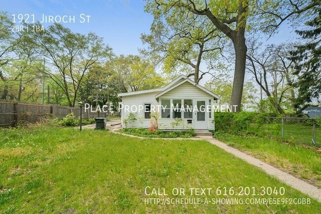 Building Photo - 1921 Jiroch St