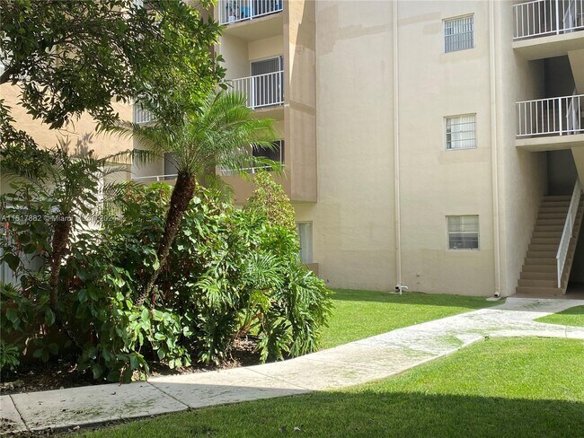 Building Photo - 7747 SW 86th St