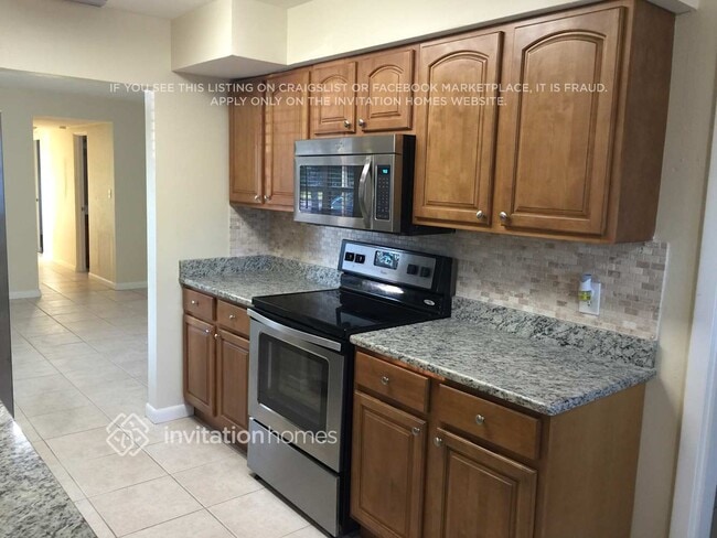 Building Photo - 1305 Viburnum Ln