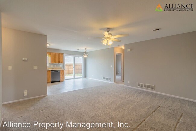 Building Photo - 3 br, 2 bath House - 502 Stone Pointe Dr.