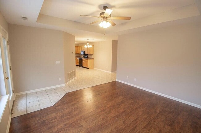 Foto del edificio - 1910 Harmony St