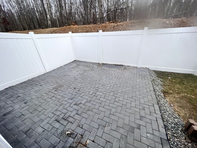 Building Photo - Christiansburg (Reagan's Point), 3 BR / 2 BA