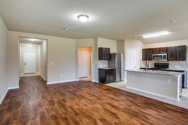 Building Photo - 5909 Roderick Dr