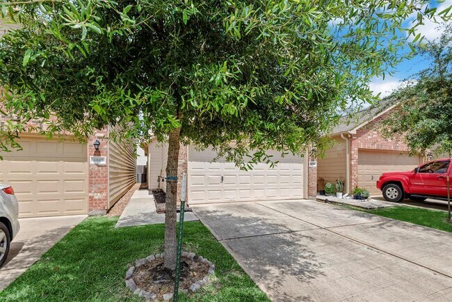 Foto del edificio - 6038 Wesley Manor Ct