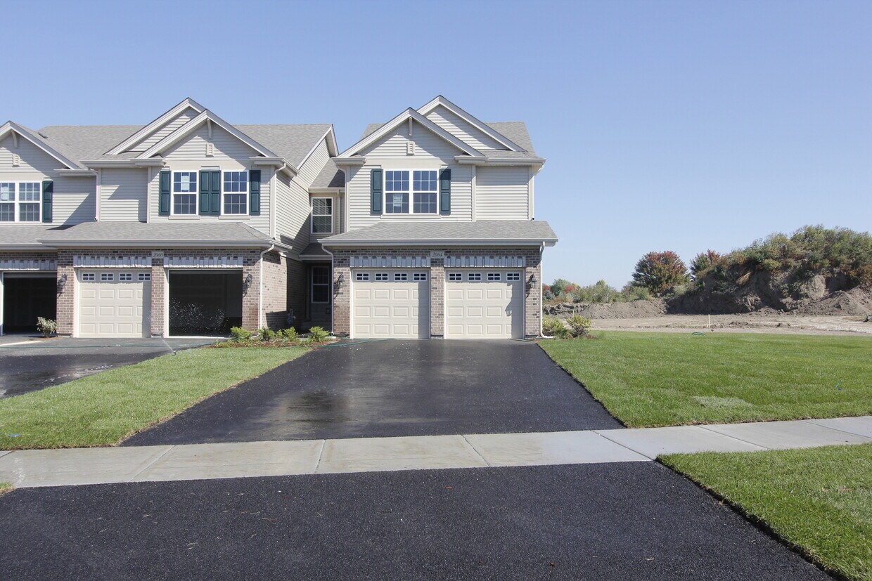 Primary Photo - 2064 Canyon Creek Ct