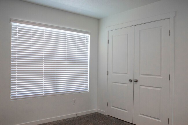 Foto del edificio - 3710 N Centrepoint Way