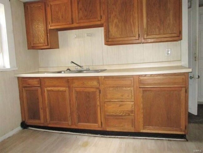 Building Photo - POTOSI - 2 Bedroom Home On 1.1 Acres Close to Town - $599 MONTH / $999 DOWN